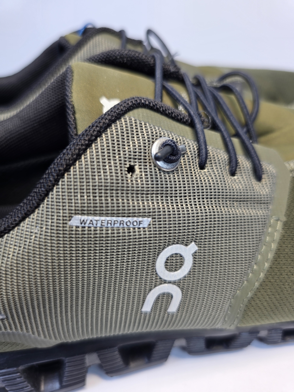 On Running Olive Green and Black Cloudventure Trail Sneakers - Picture 4 of 16